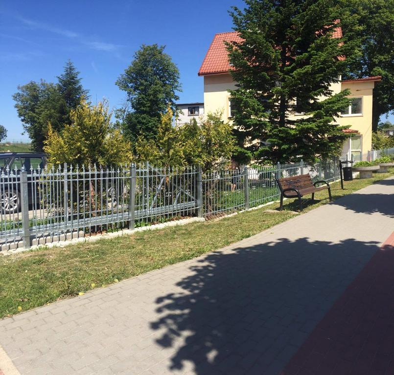 Apartamento Willa Plaza Pokoje I Domki Z Widokiem Na Morze Dziwnów Exterior foto